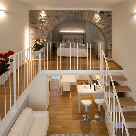 Center Loft *