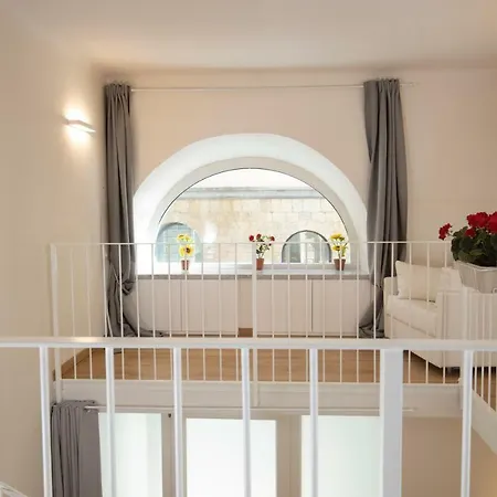 Apartment Center Loft La Spezia