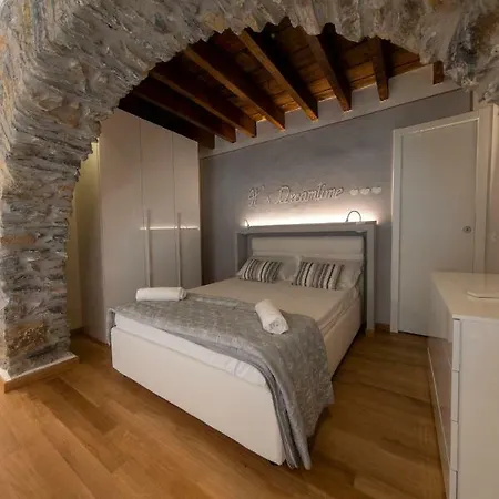 Apartment Center Loft *